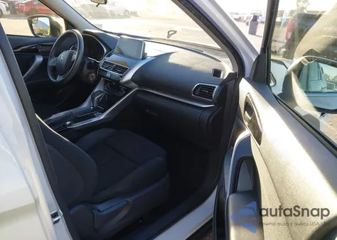 2018 Mitsubishi Eclipse Cross Le z USA, uszkodzony, nr VIN JA4AT4AA2JZ063117